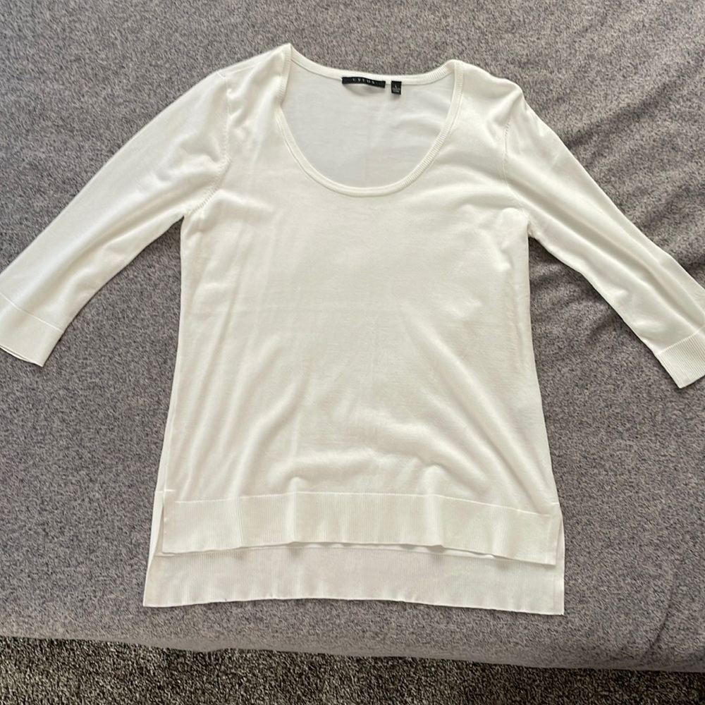 Cream 3/4 sleeve sweater like new